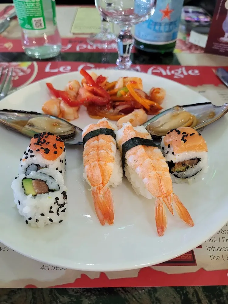 Entrée Mixte Sushi Saumon Fruits de Mer